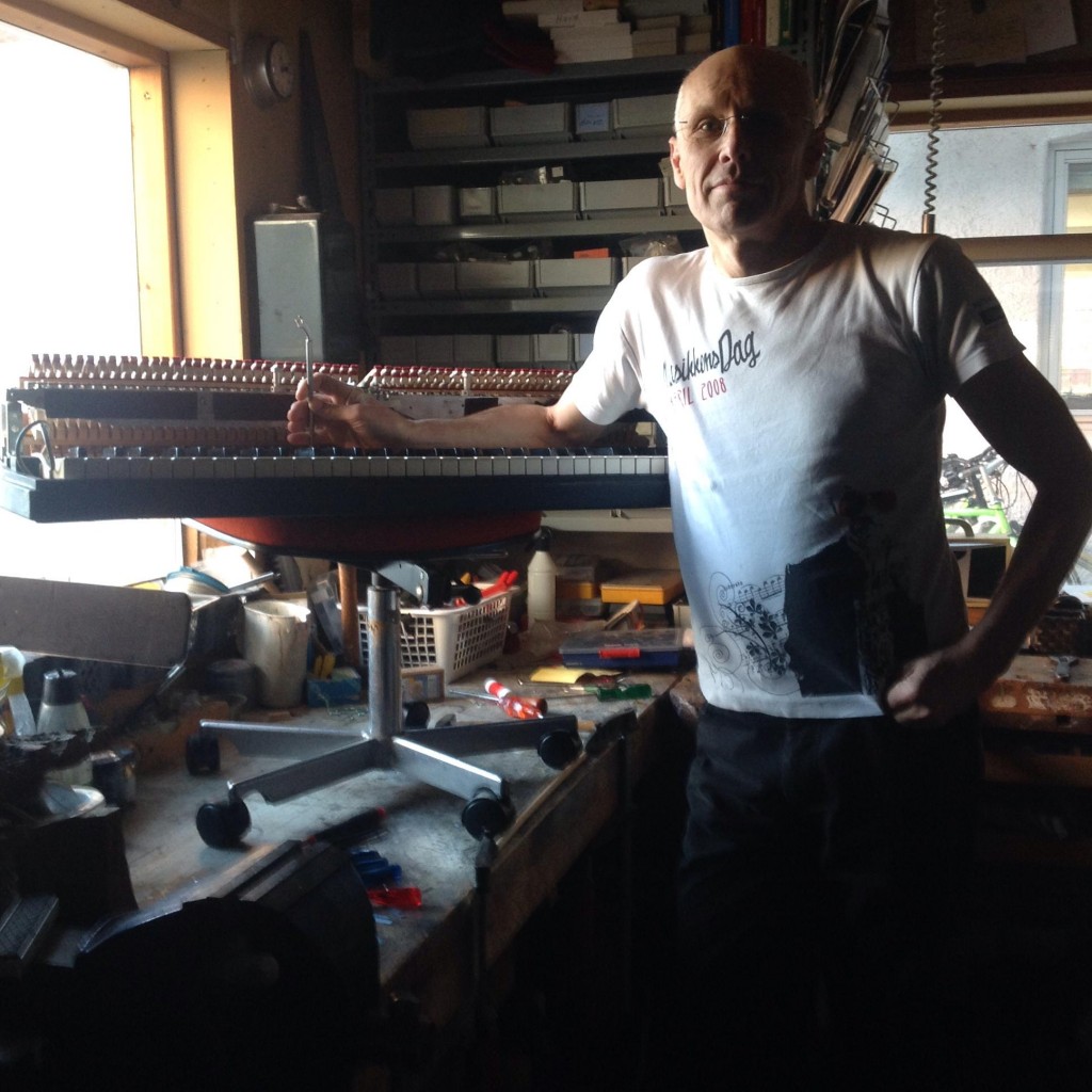 1523852_1411023902473932_89262500_o